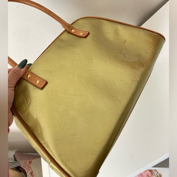 Louis Vuitton Vernis Leather Bag - Picture 2 of 10